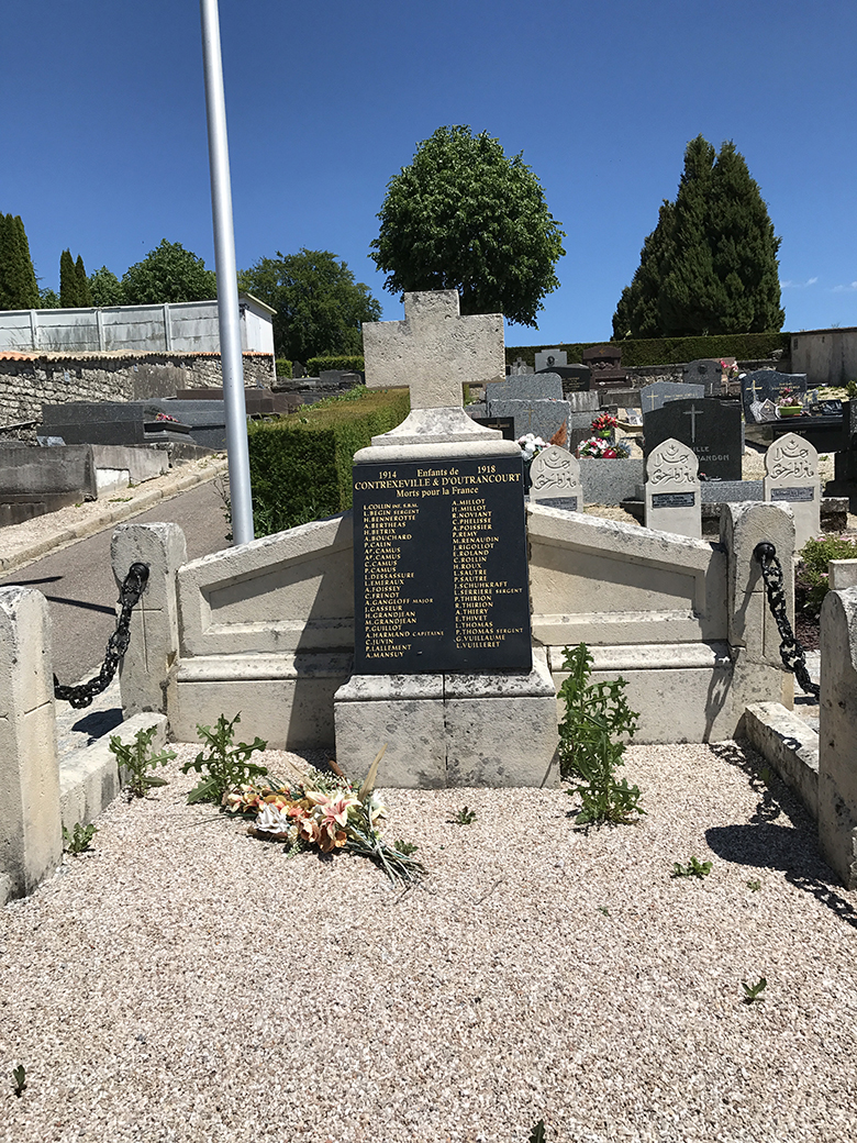 Monument in village cemetery in Contrexéville, recognizing local persons who died for France